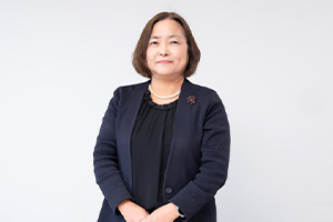 内藤 知美 教授